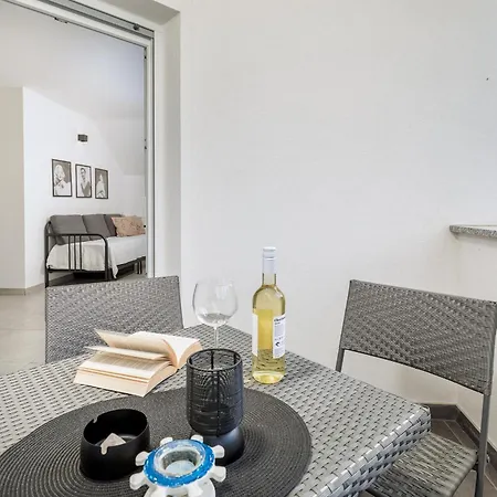 Διαμέρισμα In Barbariga-apartment 2