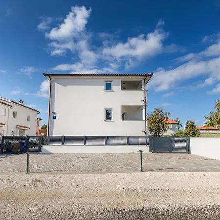 In Barbariga-apartment 2 Διαμέρισμα Peroj