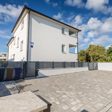 In Barbariga-apartment 2 Διαμέρισμα