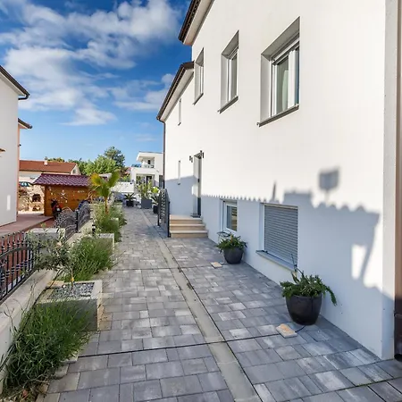 Apartmán In Barbariga-apartment 2 *